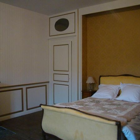 Gentilhommiere Eaux Bleues Bed & Breakfast Ecot-la Combe ภายนอก รูปภาพ