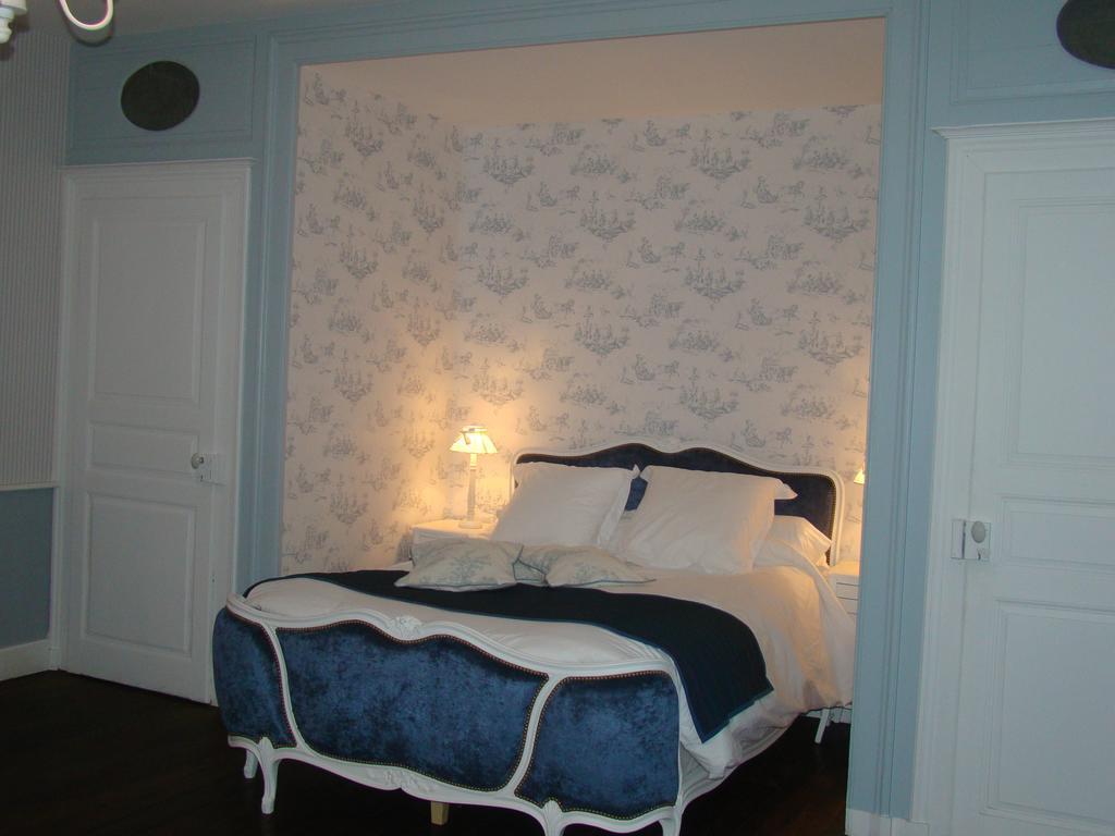 Gentilhommiere Eaux Bleues Bed & Breakfast Ecot-la Combe ห้อง รูปภาพ