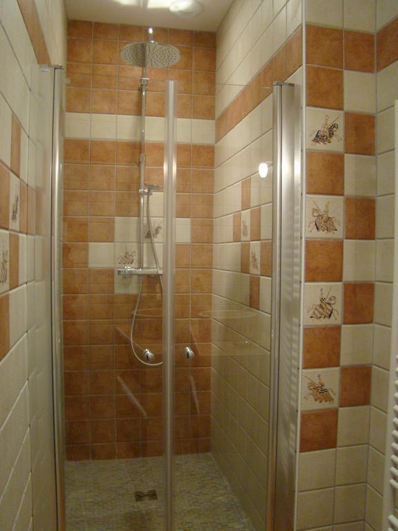 Gentilhommiere Eaux Bleues Bed & Breakfast Ecot-la Combe ภายนอก รูปภาพ